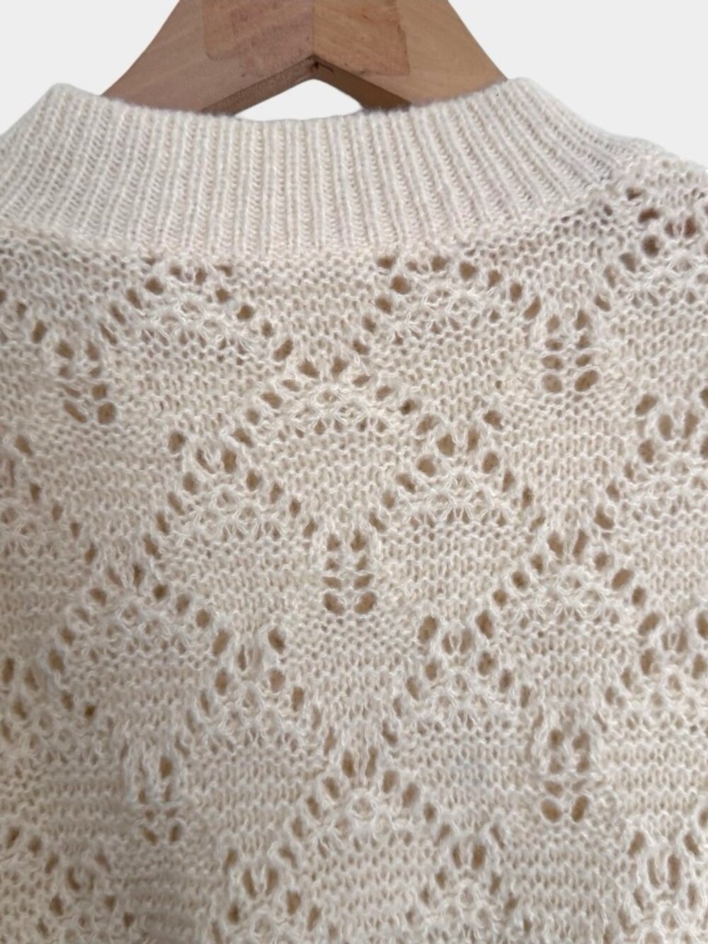 Women Crop Top Knit 3D Lace Flower Pearl Appliques Ivory SZ PS Crew Neck Stretch - Picture 6 of 11
